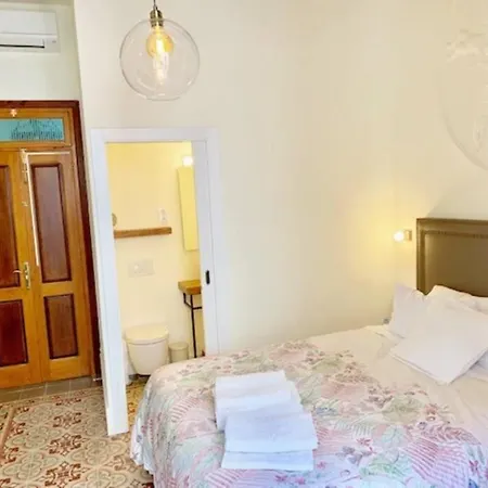 Cozy Studio With Balcony In The Best Place Apartment